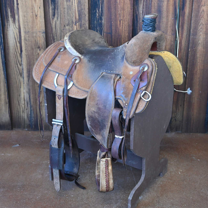 15.5" USED HENDERSON TEAM ROPING SADDLE