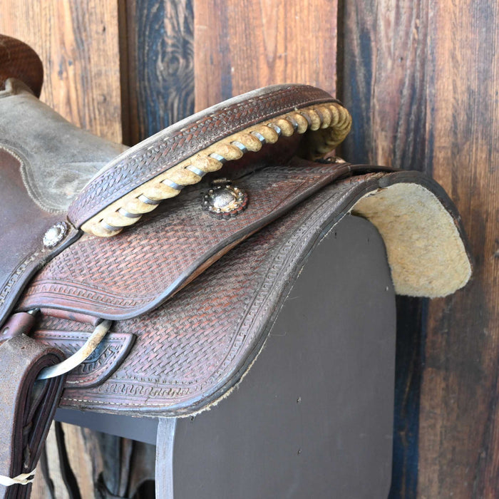 15" USED COURTS TEAM ROPING SADDLE