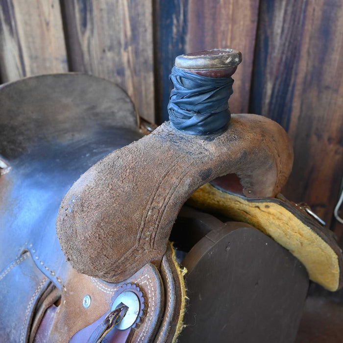 15.5" USED HENDERSON TEAM ROPING SADDLE