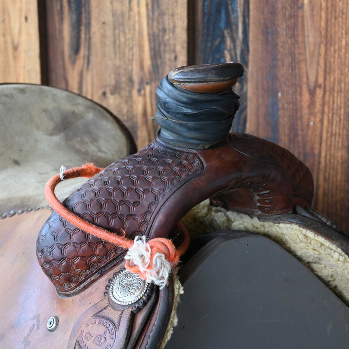 15" USED SRS TEAM ROPING SADDLE