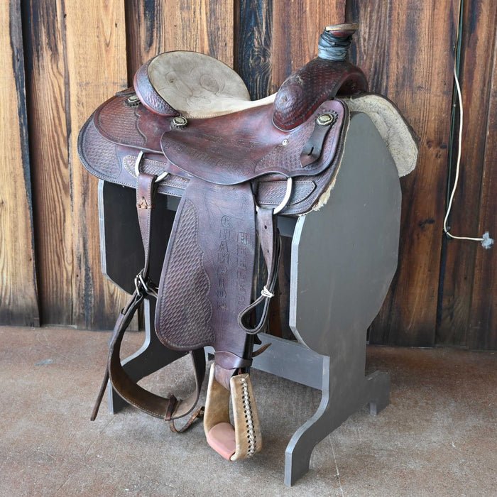 16" USED TEAM ROPING SADDLE