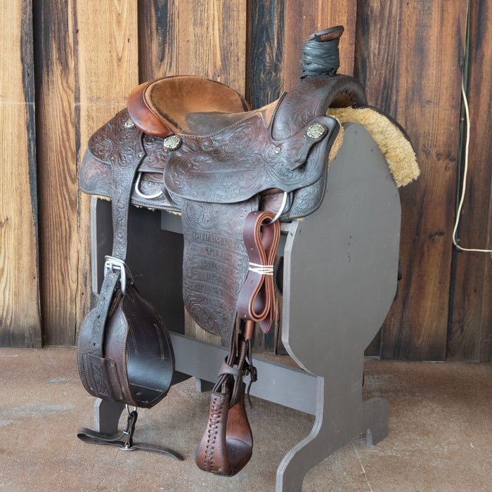 15.5" USED BILLY COOK TEAM ROPING SADDLE