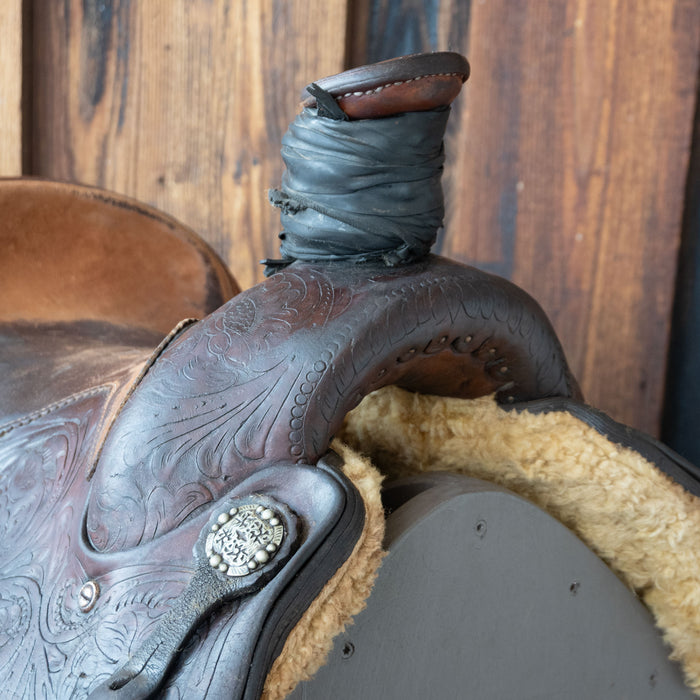15.5" USED BILLY COOK TEAM ROPING SADDLE
