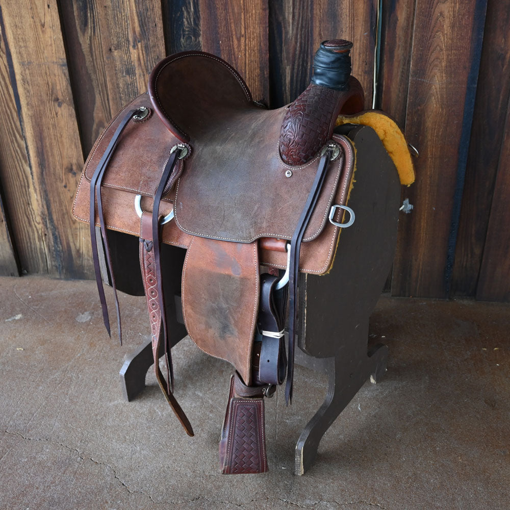 13.5" USED MARTIN ROPING SADDLE