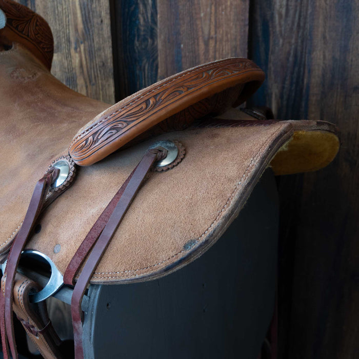 17.5" USED LUKE LANE RANCH CUTTER SADDLE