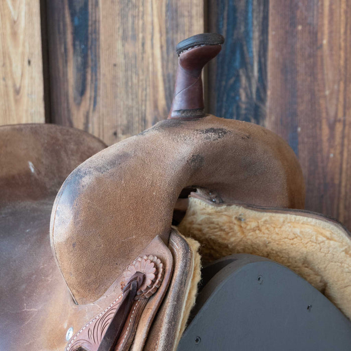 16.5" USED JEFF SMITH CUTTING SADDLE