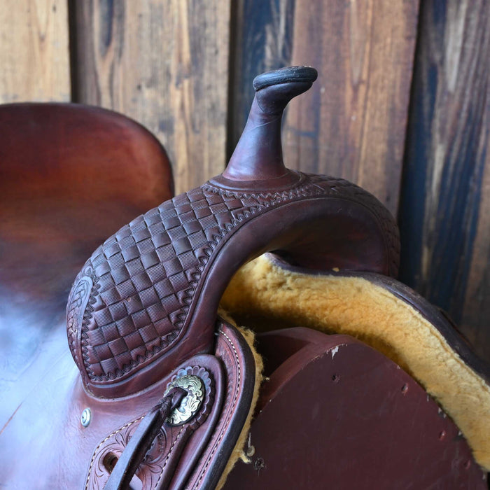 17" USED SOUTH TEXAS TACK CUTTING SADDLE