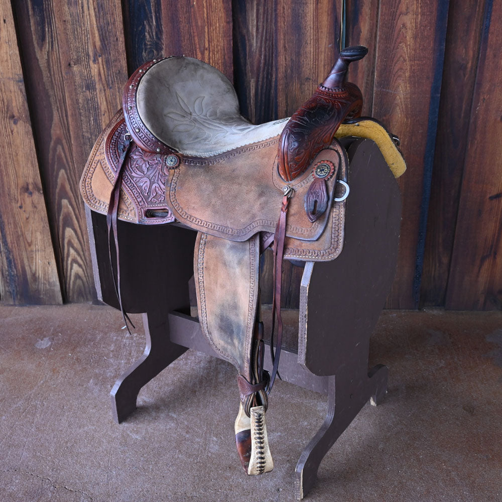 15" USED DOUBLE LYNN MCKENZIE BARREL SADDLE