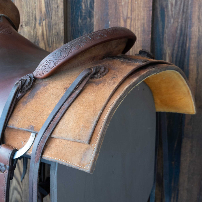 16" USED AUSTIN VALIMONT RANCH CUTTER SADDLE