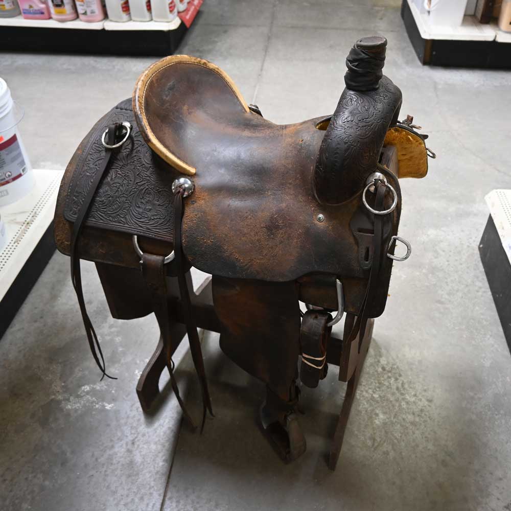 15" USED SOUTH TEXAS TACK RANCH CUTTING SADDLE