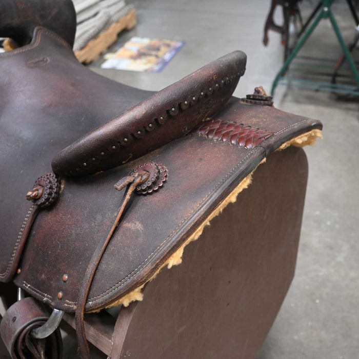 15.5" USED COWPUNCHER RANCH SADDLE