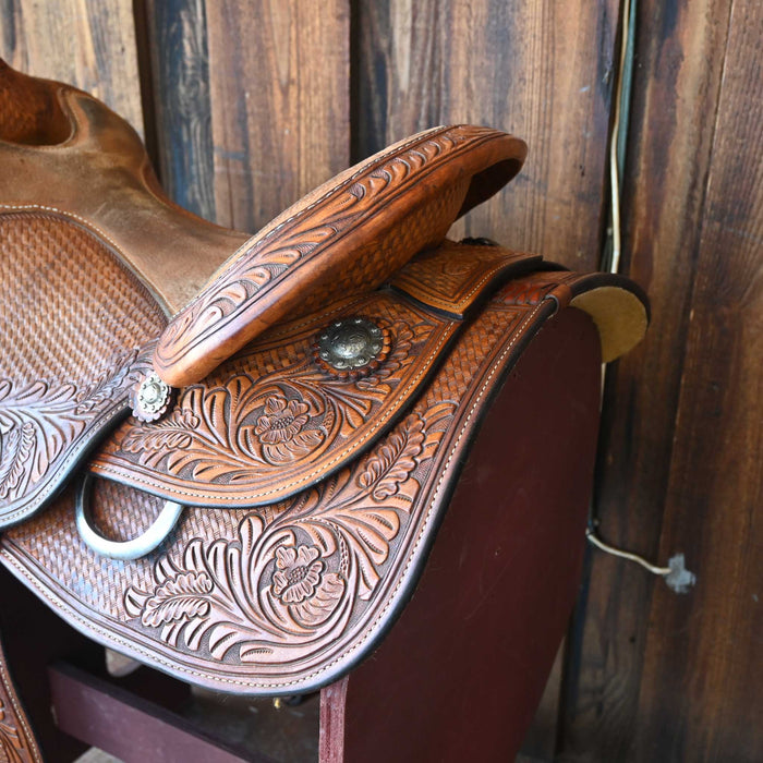 16" USED DALE CHAVEZ BARREL SADDLE