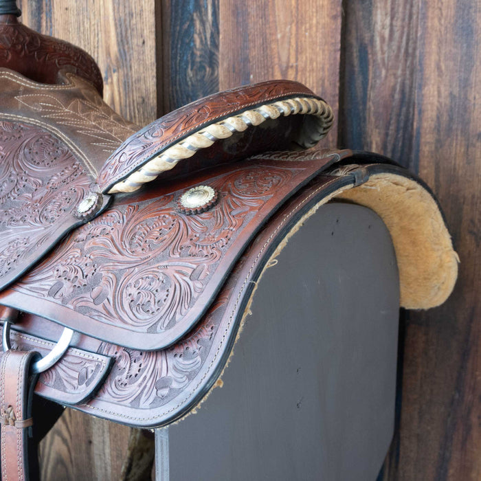 15.5" USED CORRIENTE TEAM ROPING SADDLE