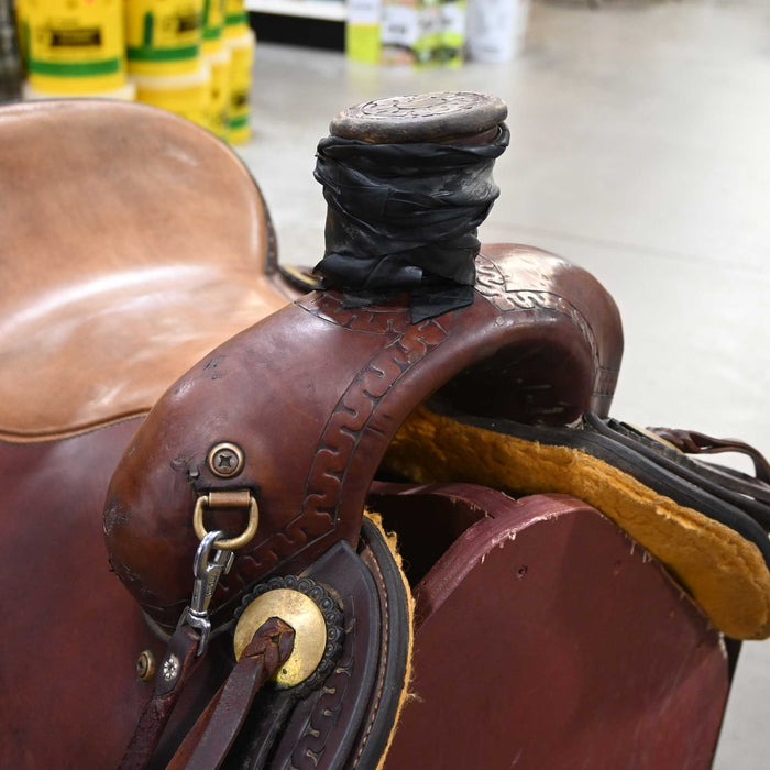 15.5" USED MARTIN TEAM ROPING SADDLE