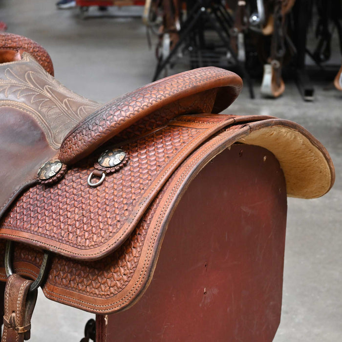 16" USED LARRY DUGGAN TEAM ROPING SADDLE
