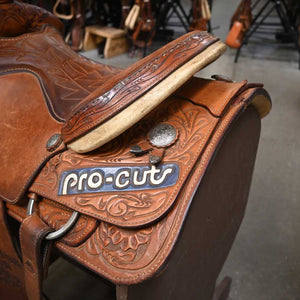 15" USED COURTS TEAM ROPING SADDLE Saddles Court's Saddlery   