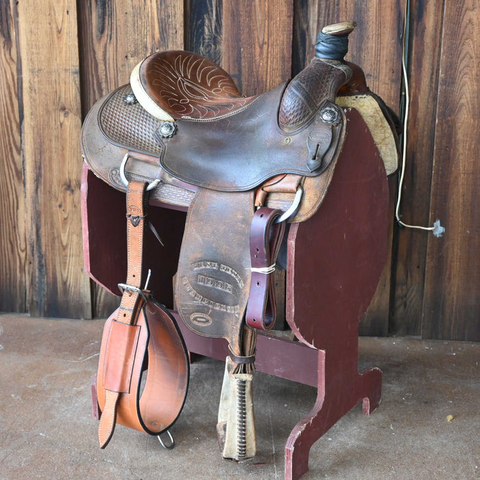 15.5" USED SAN ANGELO TEAM ROPING SADDLE