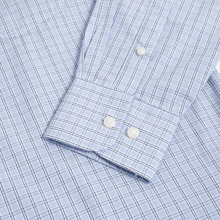 Wrangler Men's Relaxed Fit Plaid Button Down Shirt