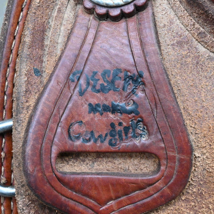 14" USED DESERT COWGIRLS TEAM ROPING SADDLE