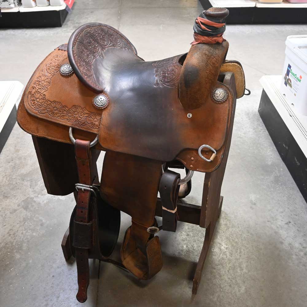 14" USED RELENTLESS ROPING SADDLE