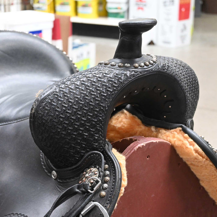 17" USED CIRCLE Y TRAIL SADDLE