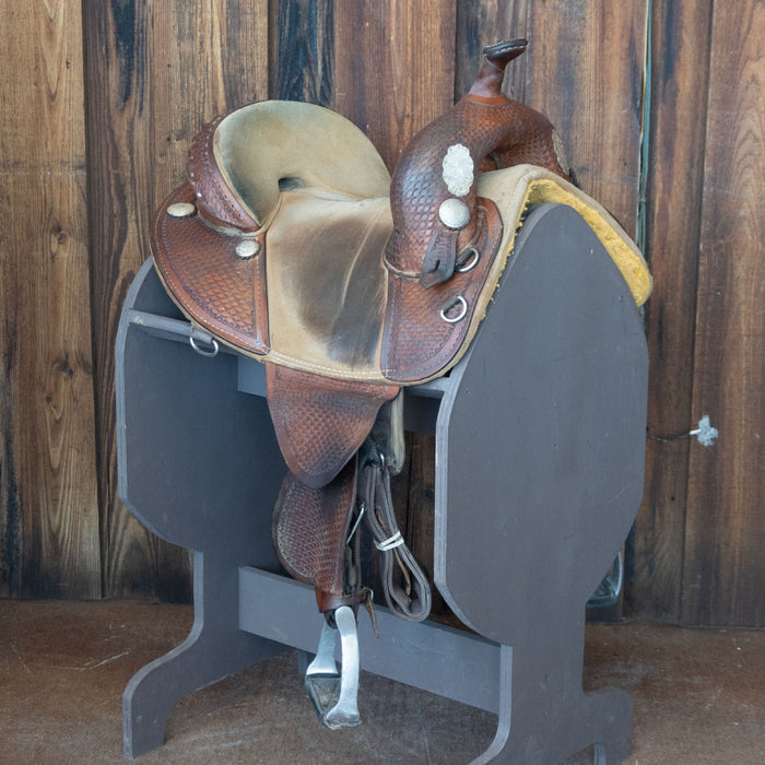 13.5" USED GENUINE SPORT TREELESS BARREL SADDLE