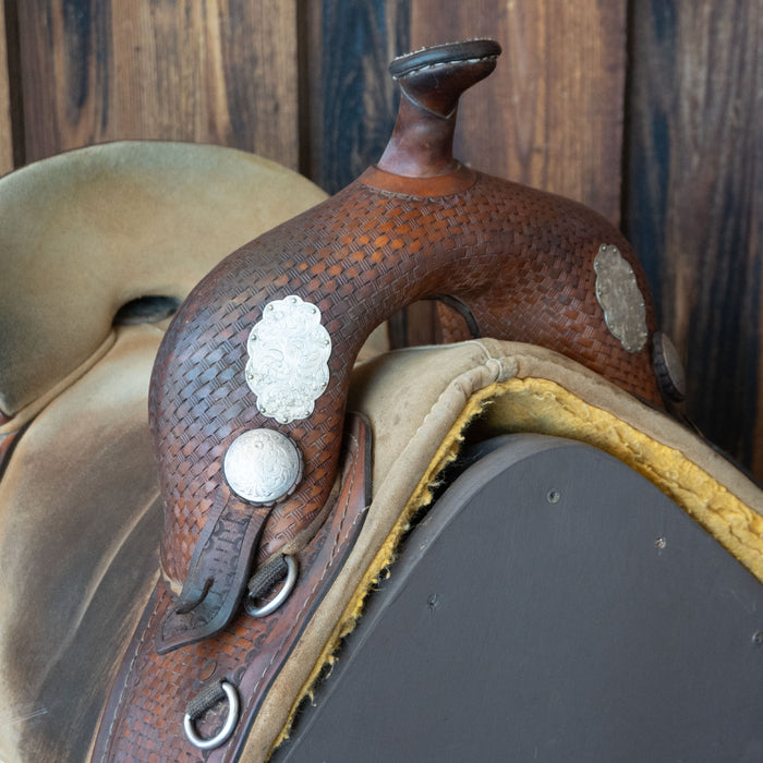 13.5" USED GENUINE SPORT TREELESS BARREL SADDLE