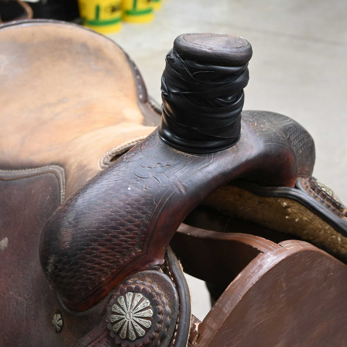 14" USED DHS TEAM ROPING SADDLE