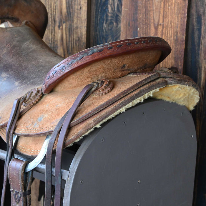 16.5" USED AUSTIN VALIMONT RANCH CUTTER SADDLE