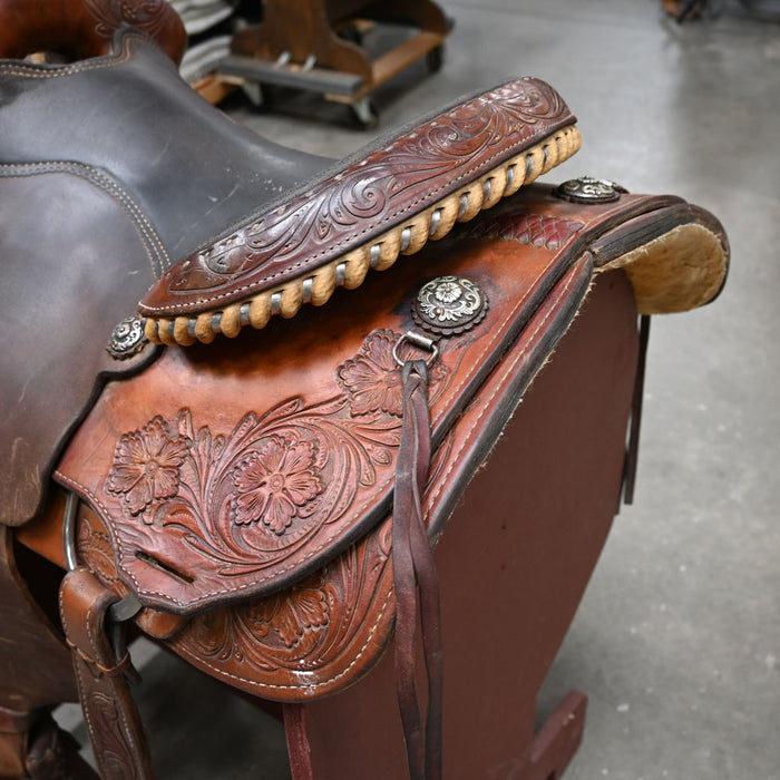 15.5" USED TESKEY'S ROPING SADDLE Saddles - Used Teskey's Saddlery