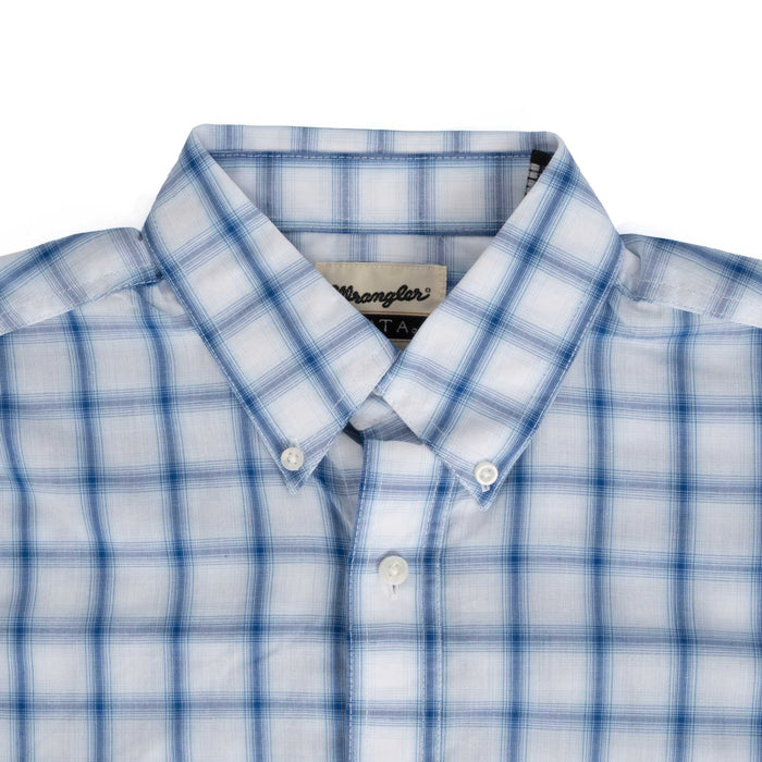 Wrangler Men's Riata Classic Fit Plaid Button Down Shirt
