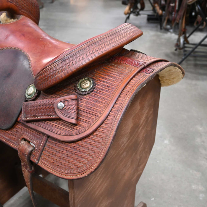 15.5" USED M.L LEDDY CUTTING SADDLE