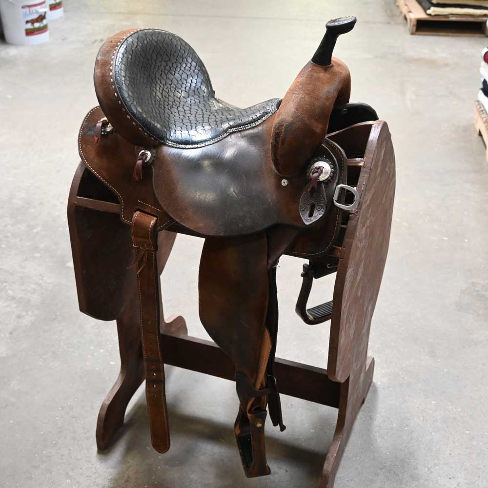 13.5" USED DOUBLE J POZZI PRO BARREL SADDLE