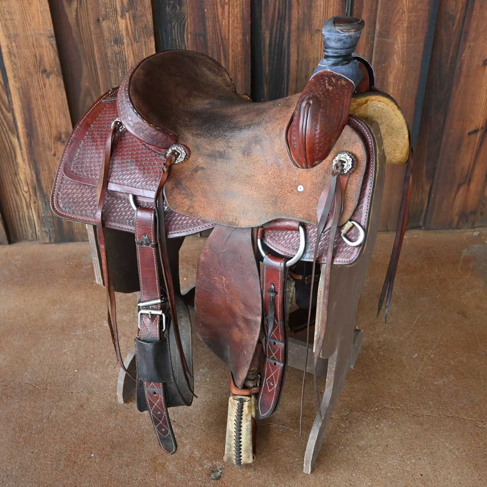 15" USED CALALGA ROPING SADDLE