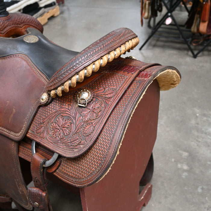 15.5" USED MARTIN ROPING SADDLE Saddles - Used Martin Saddlery