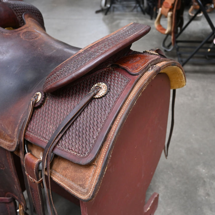 15" USED BILLY COOK ROPING SADDLE Saddles - Used Billy Cook