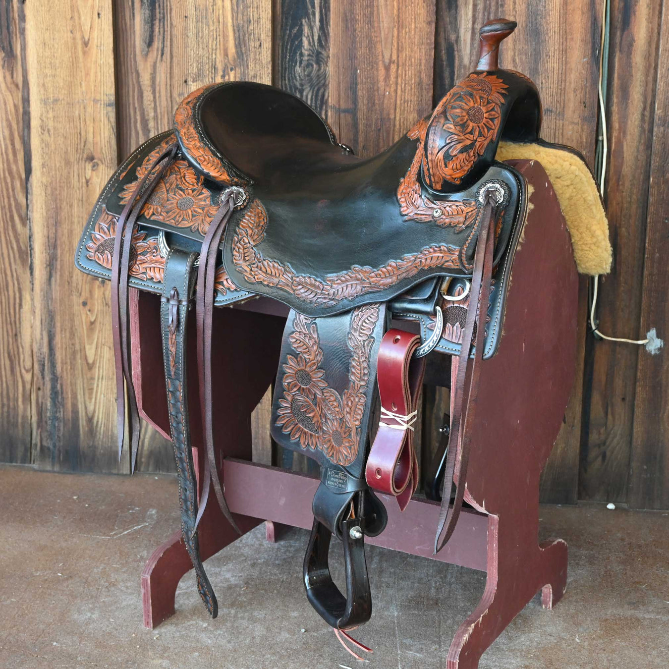 16.5" USED ROBERT TESKEY RANCH CUTTER SADDLE Saddles - Used Robert Teskey