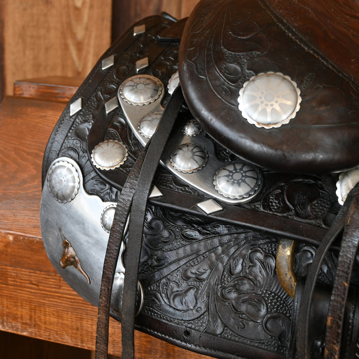 Antique Hereford Tex-Tan Saddle
