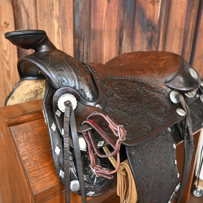 Antique Hereford Tex-Tan Saddle