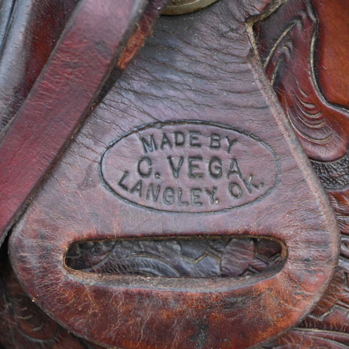 15" USED C. VEGA TEAM ROPING SADDLE
