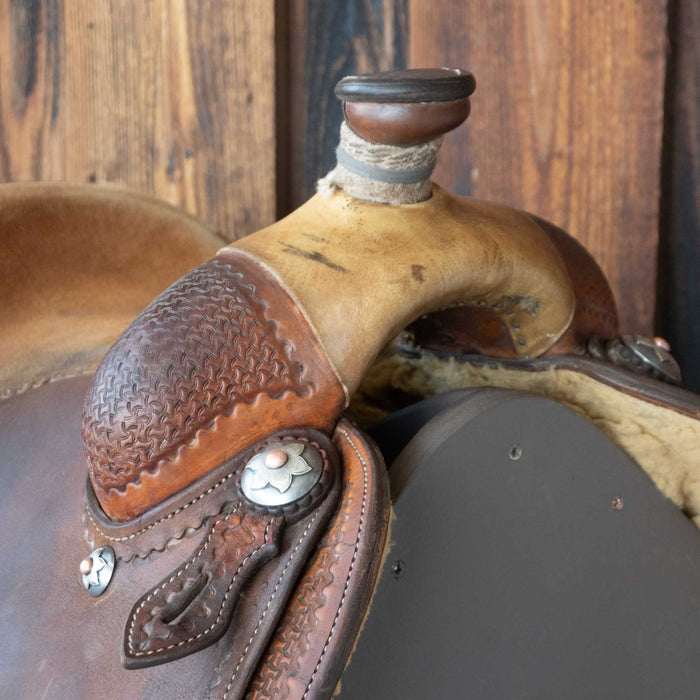 13.5" USED FRED WILLIAM CALF ROPING SADDLE