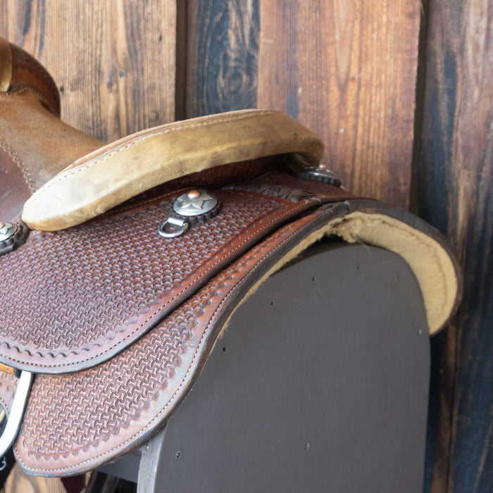 13.5" USED FRED WILLIAM CALF ROPING SADDLE