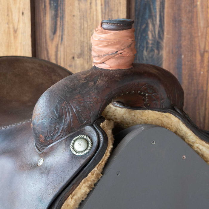15.5" USED RYONS TEAM ROPING SADDLE