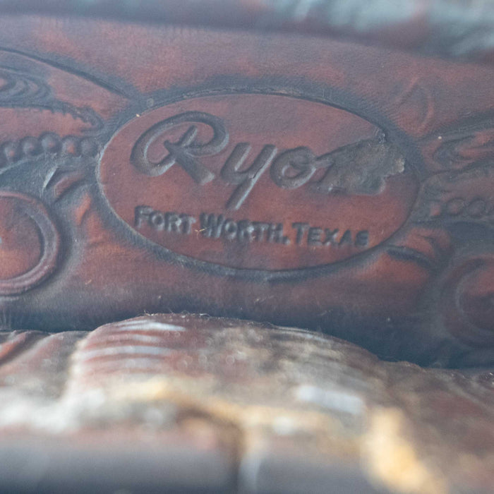 15.5" USED RYONS TEAM ROPING SADDLE