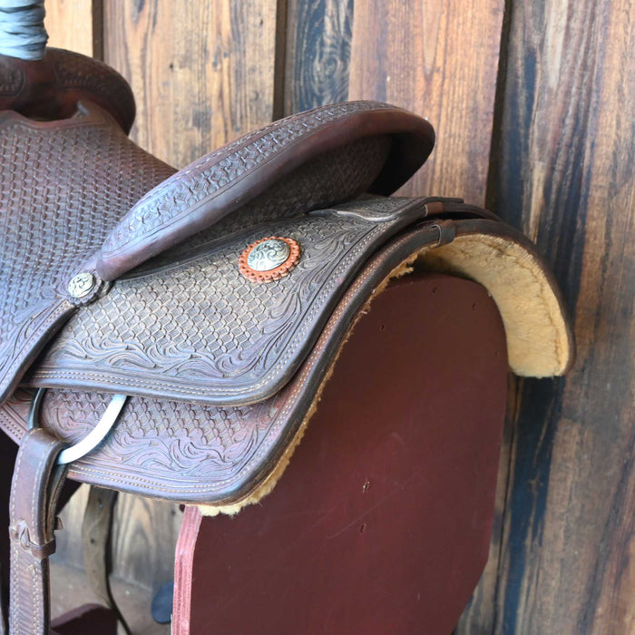 14.5" USED STRAY STAR TEAM ROPING SADDLE Saddles - Used Stray Star Saddlery