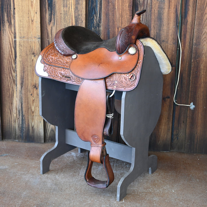 15.5" USED HEREFORD TRAIL SADDLE