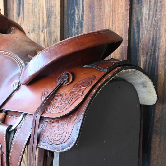 15.5" USED CIRCLE A AMERICAN SADDLERY TEAM ROPING SADDLE