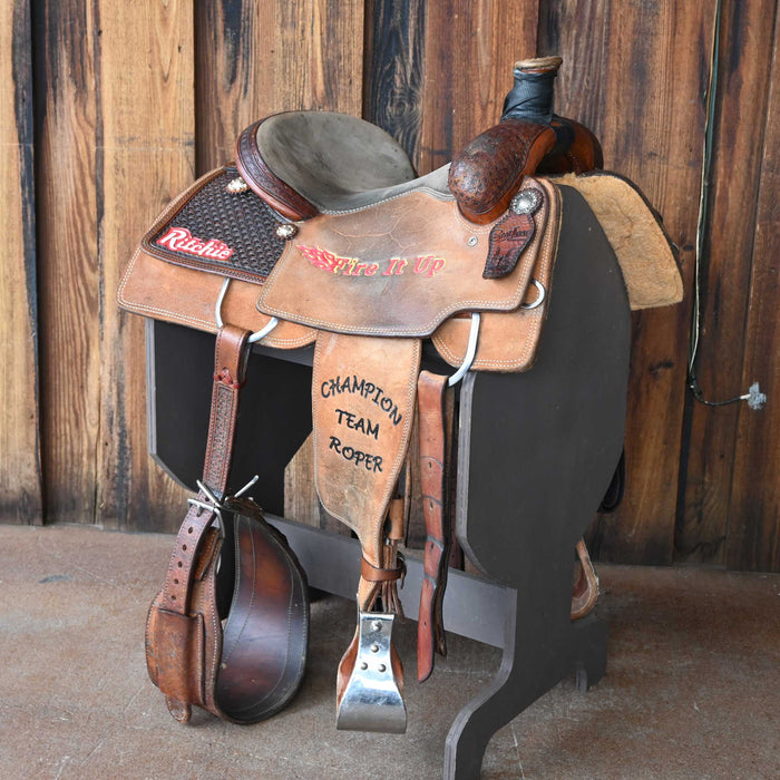 14.5" USED SCOTT THOMAS TEAM ROPING SADDLE