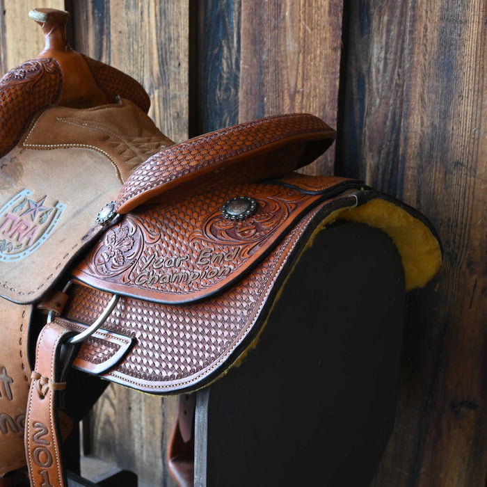 13.5" USED COWBOY CLASSIC TEAM ROPING SADDLE