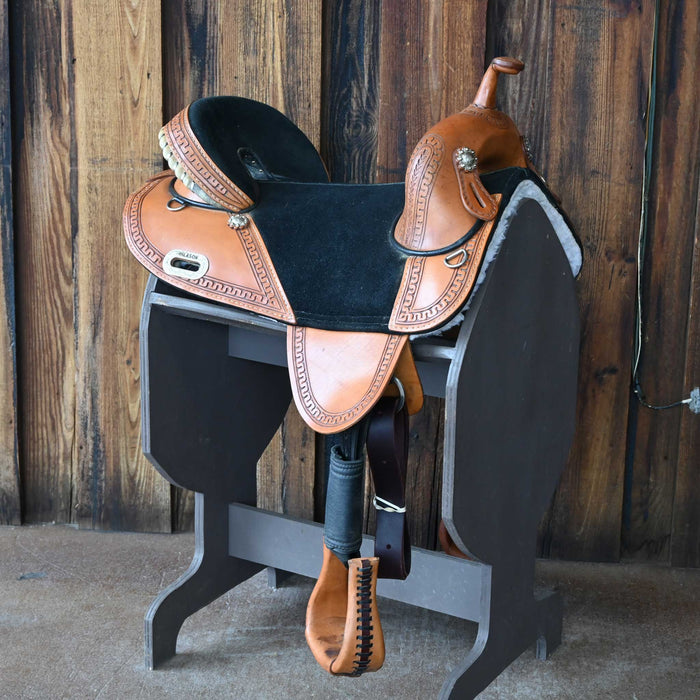 18" USED HILASON TREELESS BARREL SADDLE